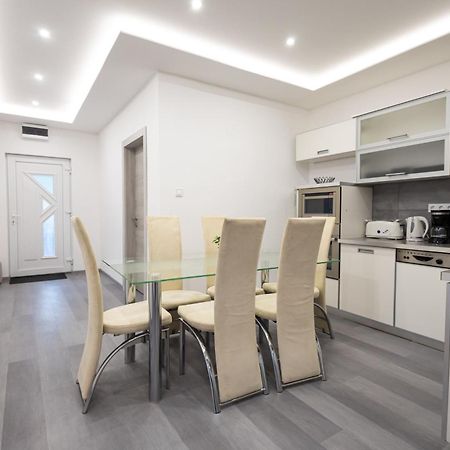 Fonix Apartman Debrecen Kültér fotó